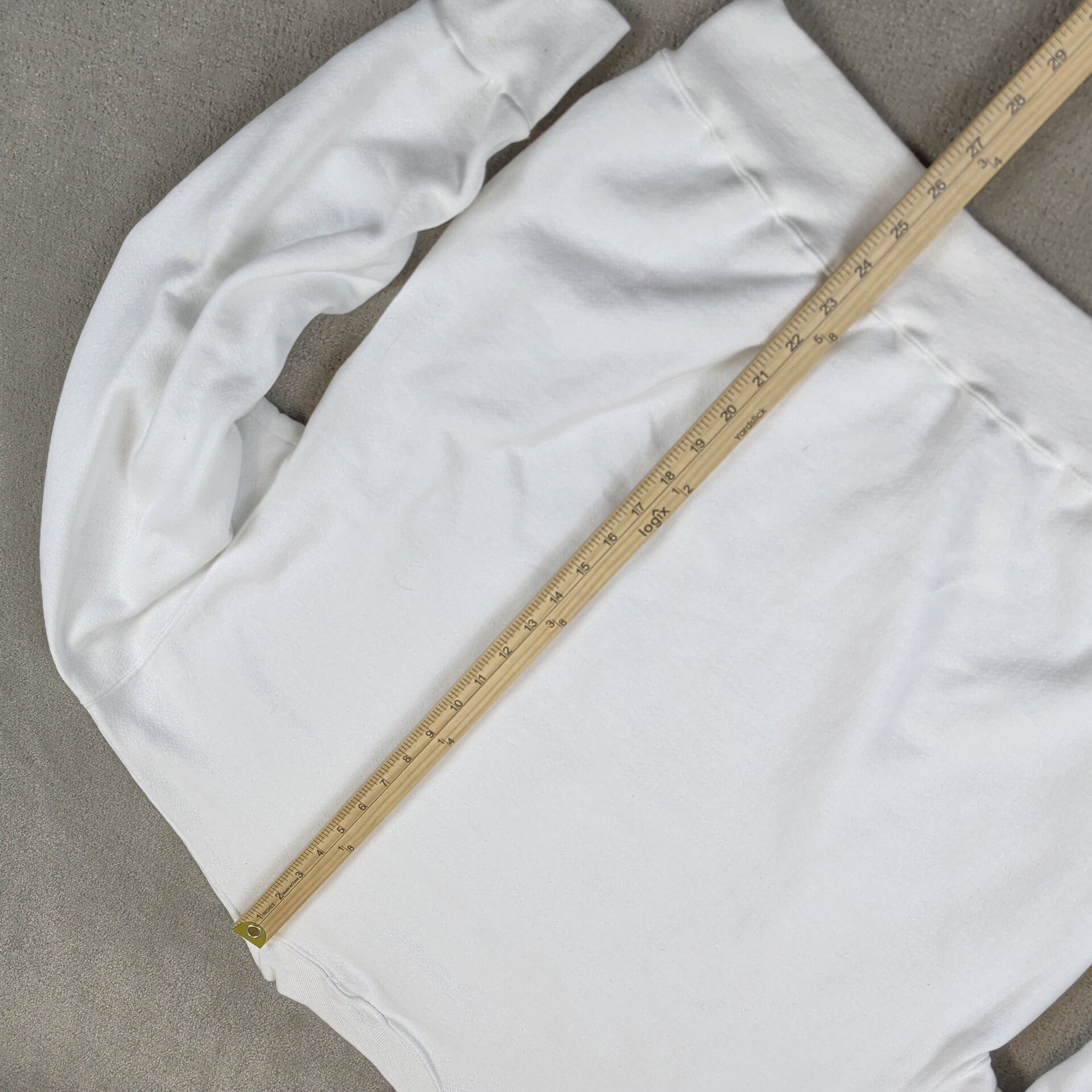 Vintage 80s Women's Graphic Sweatshirt XL White Mask Design Artsy Unique Cotton — photo 8